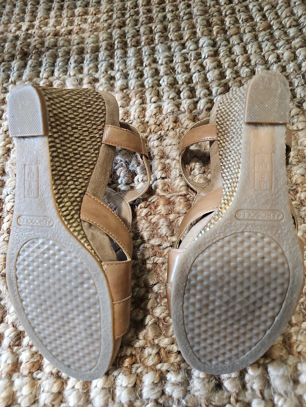 AEROSOLES Tan Strappy Wedge Sandals Size 8